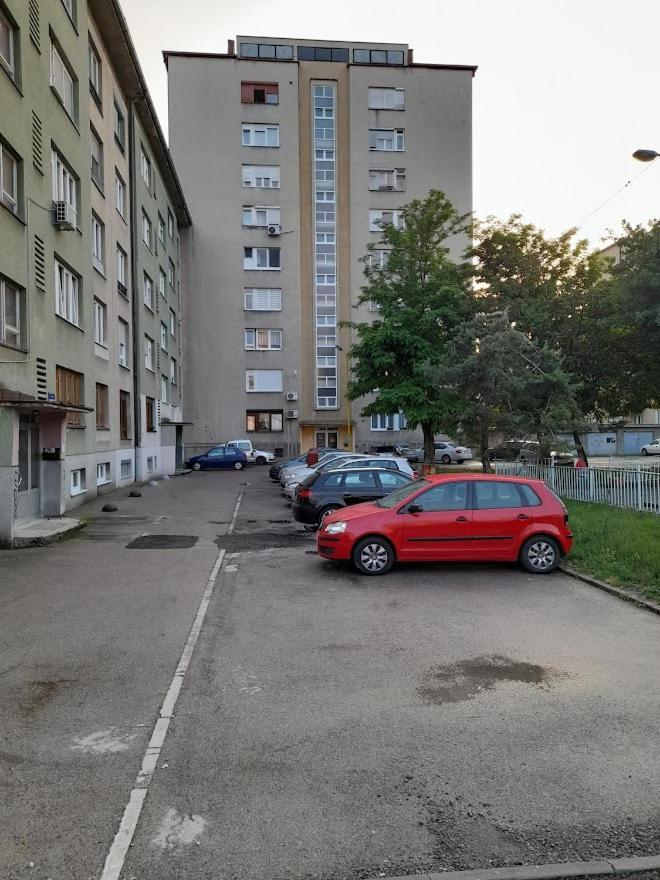 Apartman Bulevar Stupine Tuzla Dış mekan fotoğraf